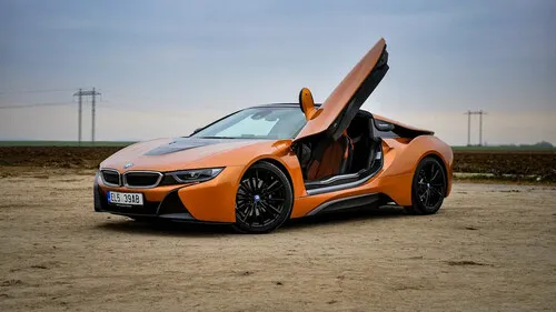 i8 Image